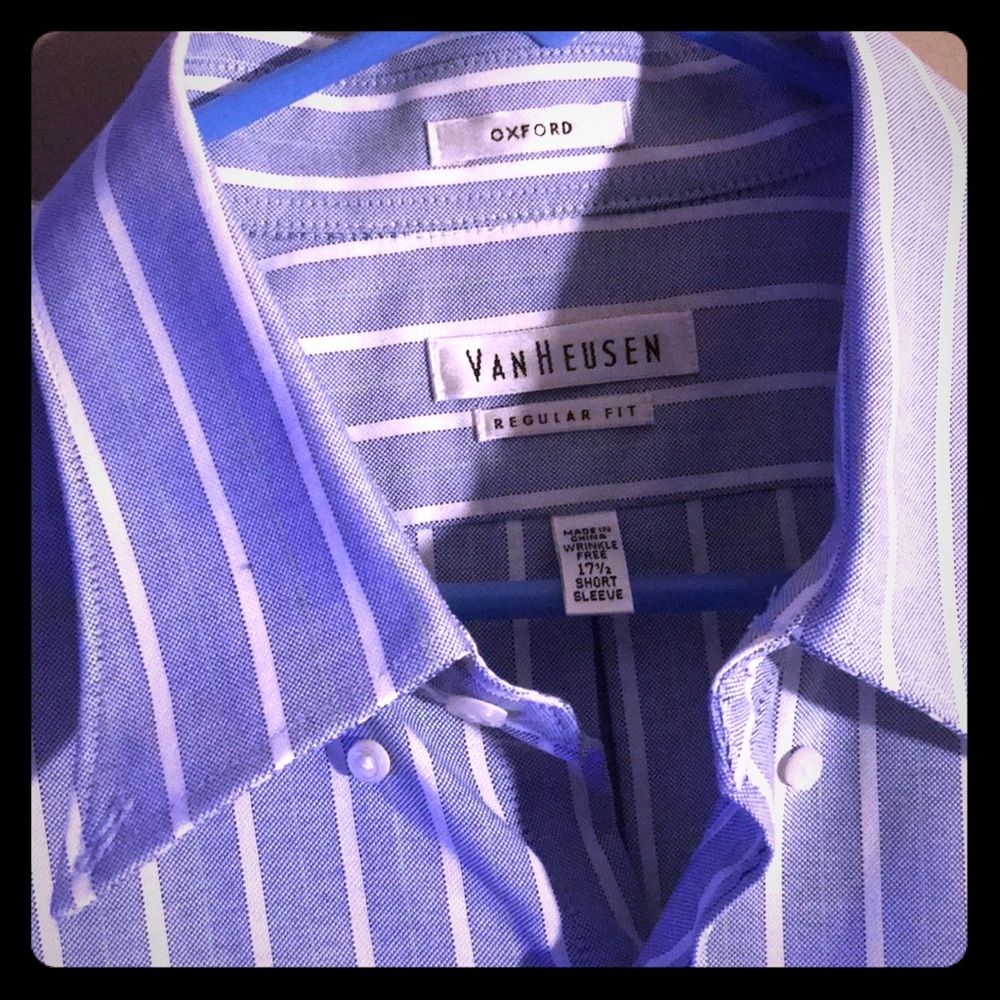 Button shortsleeved shirt